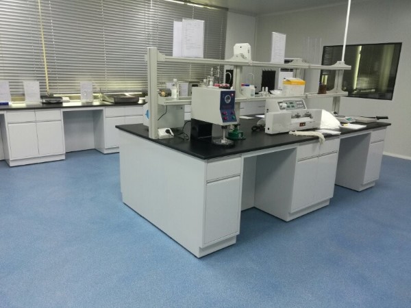 佛山華亨衛(wèi)生材料有限公司選用地衛(wèi)士環(huán)氧地坪漆工程