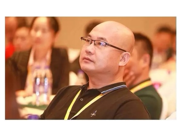 利己先利人，服務(wù)筑品牌 —記佛山優(yōu)石麗建筑材料公司總經(jīng)理陳文定