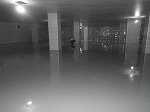 防靜電自流平鏝面型環(huán)氧地坪