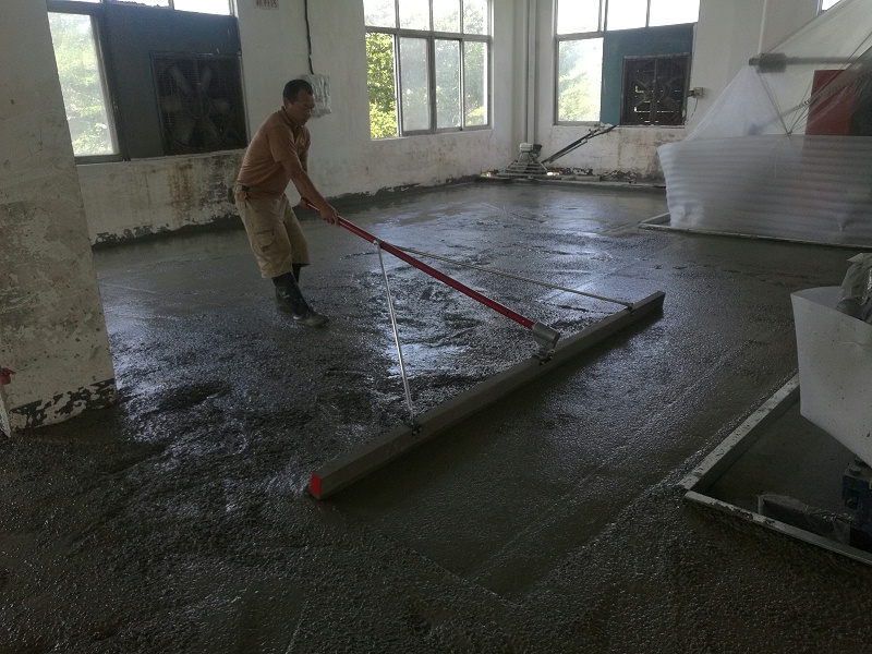 “地衛(wèi)士”混凝土攤鋪工程