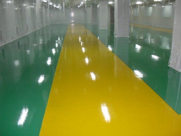 地坪漆施工哪家好？包裝廠李總推薦這家！