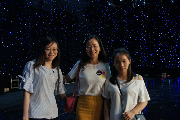 佛山大建材,地衛士地坪,佛山地坪漆工程,佛山電視臺,環氧地坪漆,地衛士地坪小伙伴