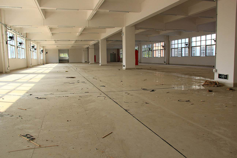 環(huán)氧地坪漆可以在瓷磚上用嗎,環(huán)氧地坪漆,地坪漆工程,地衛(wèi)士地坪漆,佛山環(huán)氧地坪漆,瓷磚地面,地坪漆施工,廠房地坪漆,車間環(huán)氧地坪漆