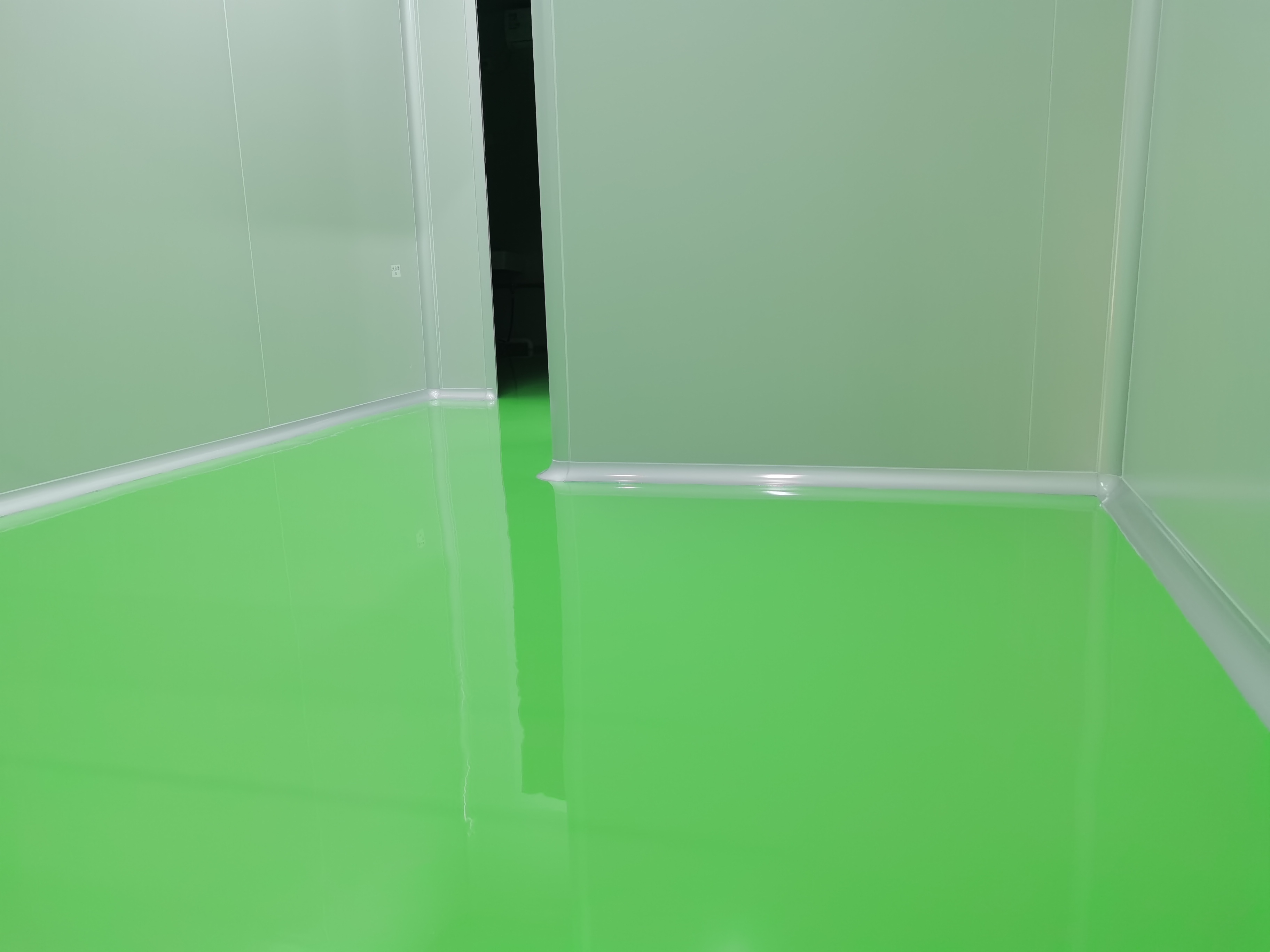 化妝品廠車間地坪漆該如何選擇呢？