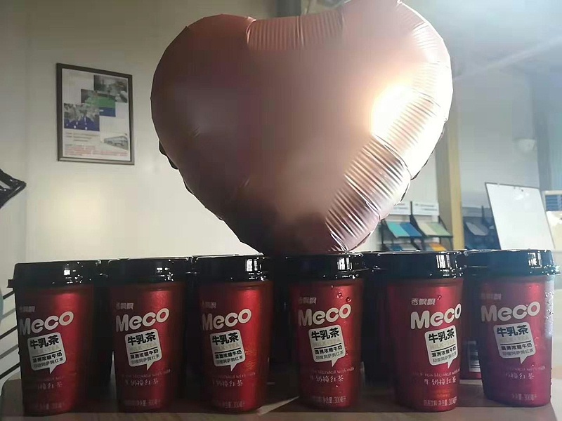 生日會,共同奮斗,地衛(wèi)士地坪,佛山地坪漆公司,慶祝生日,佛山固化劑地坪,地坪漆,地板漆公司